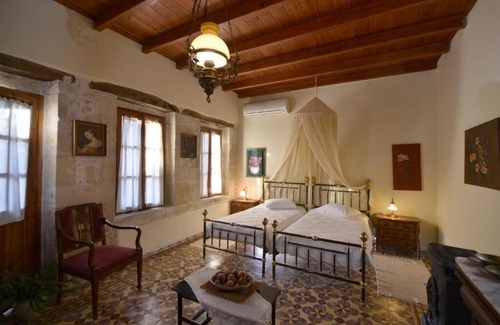 Archanes Hotel | Troullos Traditional Houses