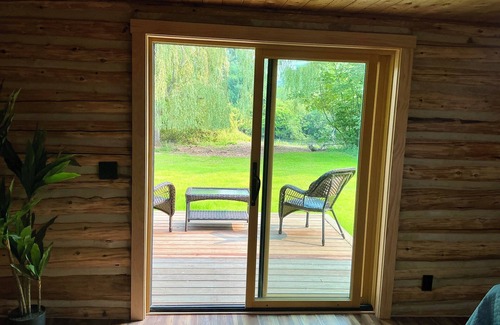 Mayfield Cottage | Trout Hollow Waterfront Cabin 2 BR, Sleeps 6, Riverfront Hottub Traverse City Mi