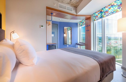 Chillan Hotel | Tru By Hilton Chillan Ferrat