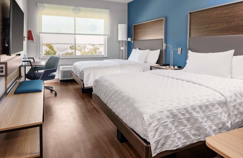 Cypress Hotel | Tru by Hilton Cypress Houston
