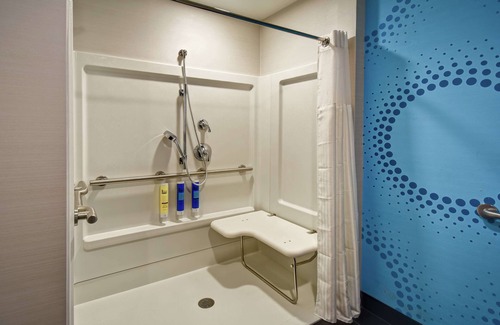 Fort Wayne Hotel | Tru by Hilton Fort Wayne, IN