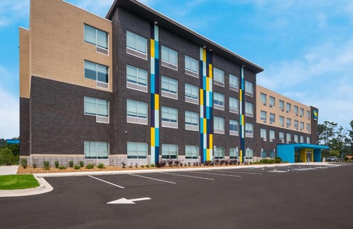 Novi Hotel | Tru By Hilton Novi Detroit