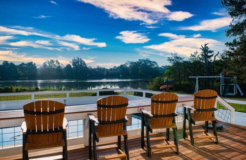 St. Michaels House | TRUE IN-TOWN ST MICHAELS 6 ACRE WATERFRONT - Heated Pool