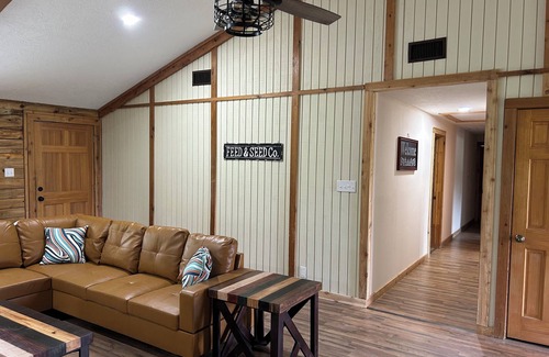 Coldspring House | True log home on 9 acres near Lake Livingston!