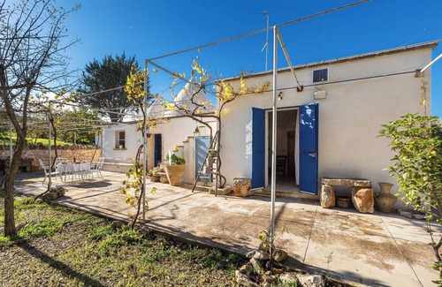Martina Franca Cottage | Trullo del Sole by BarbarHouse