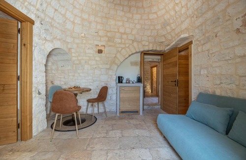 Locorotondo Cottage | Trullo Fortuna Pool A Sfioro - L.
