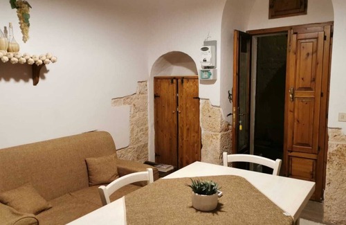 The Trulli of Alberobello House | Trullo in the historic center of Alberobello, Trullo di Bacco