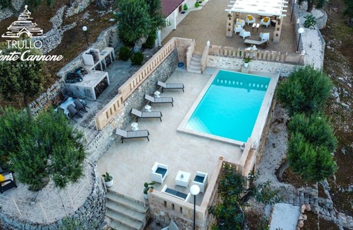 Selva di Fasano House | Trullo Monte Cannone mono+swimming pool
