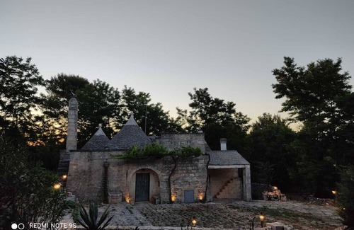 Cisternino House | TRULLO PIETRO, is nestled in the heart of the Itria Valley, precisely on the cic