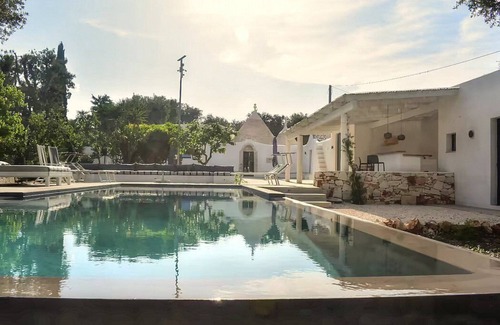 Ceglie Messapica Villa | Trullo Tioreo: A characteristic trullo in a quiet position, surrounded by the Apulian countryside, with Free WI-FI.