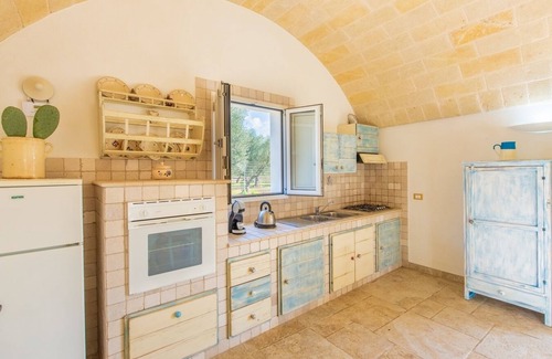 San Vito dei Normanni Villa | Trullo with baby pool. NEAR THE SEA - PRIVACY - Fenced Garden - Yes pets - Wifi