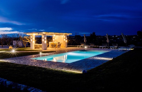 Putignano Villa | Trullo with private pool for 8 people