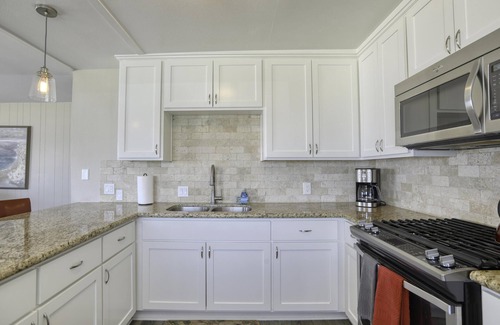 Downtown Condo | Truly Oceanfront. You Don’t Get Any Closer Than This!