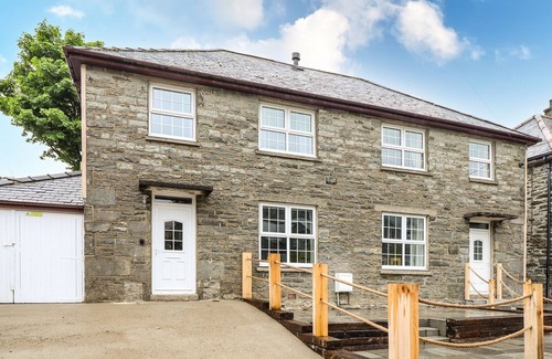 Rhiwbryfdir Cottage | TRYFAN, character holiday cottage in Blaenau Ffestiniog