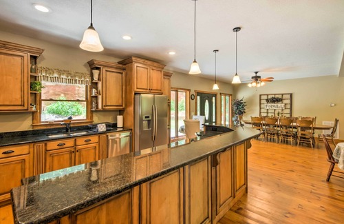 Lynn House | Tryon House w/Hot Tub - Near Equestrian Centers!