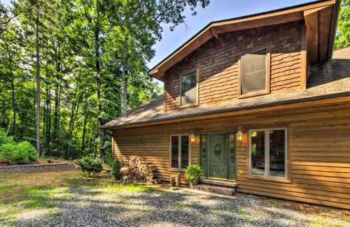 Lynn House | Tryon House with Hot Tub - Near Equestrian Centers!