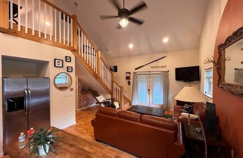 Sylva Cabin | “Tuck’ed Away” Riverside near WCU & Sylva