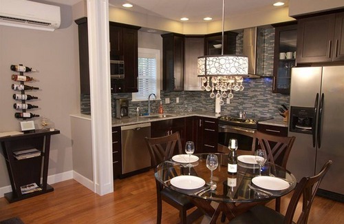 Walla Walla House | Tucker House: Luxury Suite with Pool, Walk to Parks, Downtown & Whitman College.