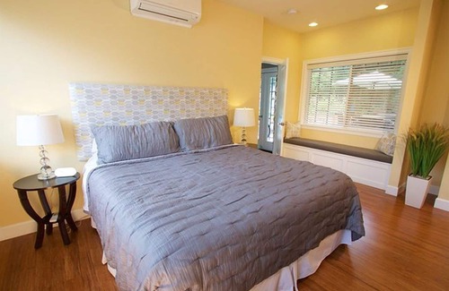 Walla Walla House | Tucker House: Luxury Suite with Pool, Walk to Parks, Downtown & Whitman College.