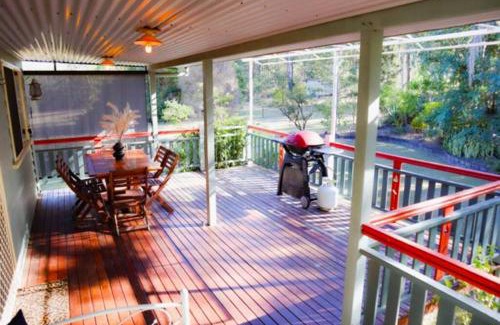 Rathdowney House | Tuckeroo House and Gardens - min 2 nights