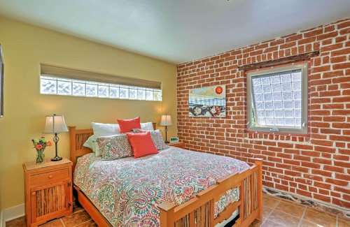 Sam Hughes Cottage | Tucson Cottage w/ Patio < 2 Mi From Downtown & UA!