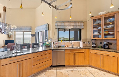Rockcliff House | Tucson Hilltop Estate: Sleeps 9, Heated Pool & Spa, Game Room, Cantina, Gas BBQ