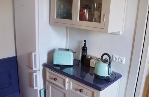 Rhodes Apartment | Tudors Garden Villa Rhodes.Garden apart Beach & Old Town 8 mins walk, Sea view