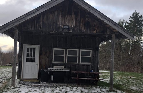 Turin Cabin | TUG HiLL Cabin on Twin Pond Farm