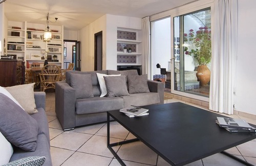Beiro Apartment | tuGuest Pool House Albaicín