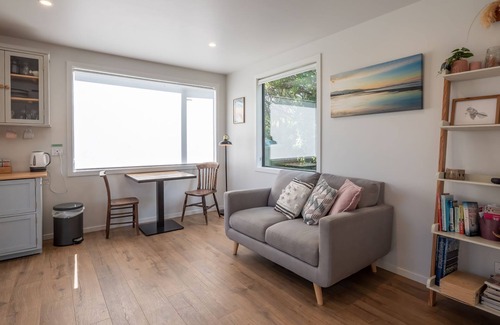 Pohara Cabin | Tui Studio,a perfect hideaway nestled in tranquil surroundings just a few steps off th