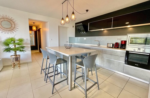 Faaa Condo | Tukenui flat, discovering Papeete.