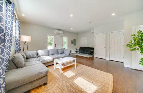 Tukwila House | Tukwila Townhome 12 Mi to Seattle!