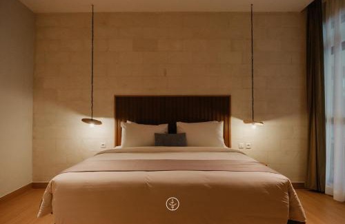 Bandung Villa | Tulip Hill View Villa 6 bedrooms with a private swimming pool and movie room