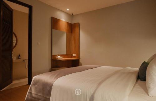 Bandung Villa | Tulip Hill View Villa 6 bedrooms with a private swimming pool and movie room