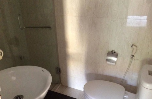 Lang Ha Hotel | Tulip Hotel Vu Ngoc Phan