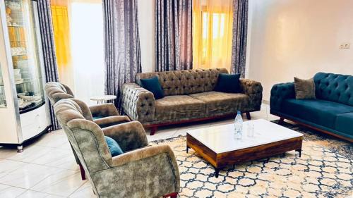 Bargny Gouddau House | Tulivu Rëcc