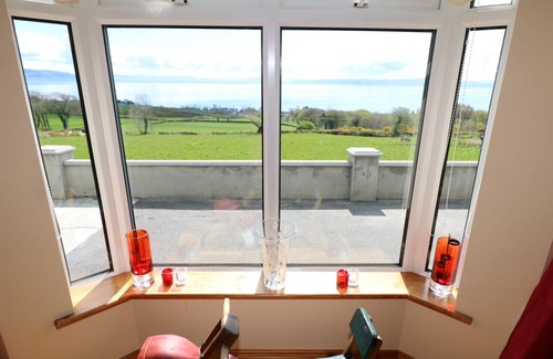 Moville House | TULLYALLY, family friendly, country holiday cottage in Redcastle