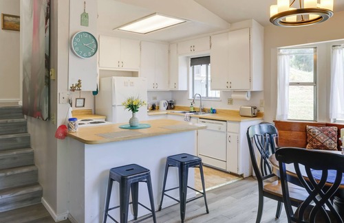 Tuolumne House | Tuolumne Vacation Rental ~ 45 Mi to Yosemite