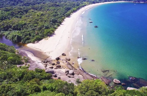 Ilha Grande House | TuriHouse House in Ilha Grande/Abraão
