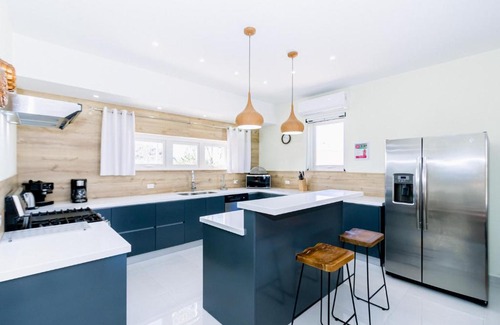 Alto Vista House | Turibana 50 G