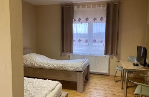 Holisa House | Turistická ubytovňa Zlatka