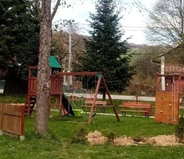 Certizne Apartment | Turistický apartmán u Mireka