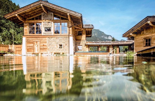 Pertisau House | Turmsuite 1-2 ÜN 3/4 Verwöhnpension - Verwöhnhotel Kristall