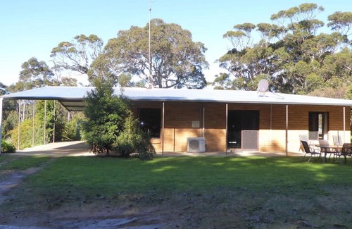 Deepdene House | Turner Brook Chalet