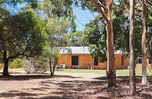 Deepdene House | Turner Brook Chalet