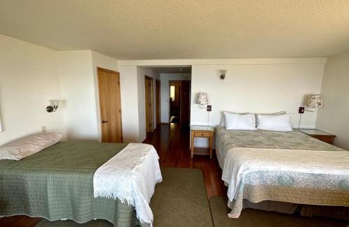 Trinidad Bed & Breakfast | Turtle Rocks Oceanfront Inn