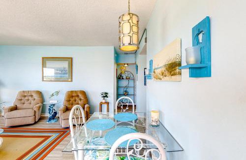 South Patrick Shores Apartment | Turtle Time Suite