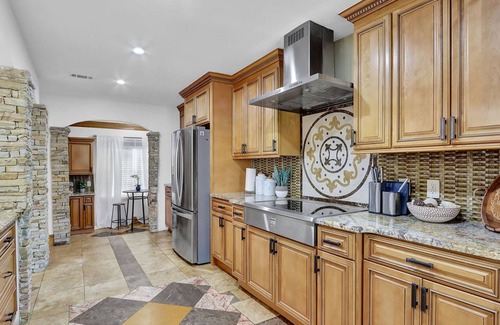 North Brookhaven House | Tuscan Dreams Message Now for Summer Special