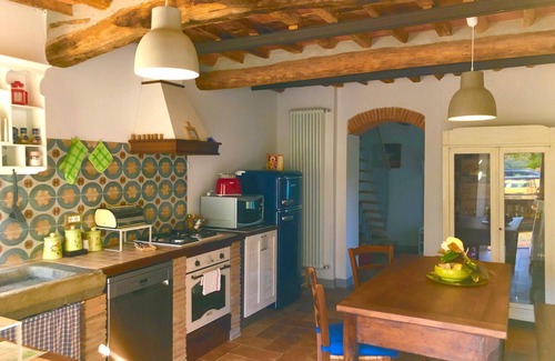 SantʼAndrea di Compito House | Tuscan farmhouse with large private garden.