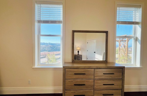 Creston Villa | Tuscan-style Villa, Vineyard, Spa, Game room, Bocce, 20 min from Paso Robles